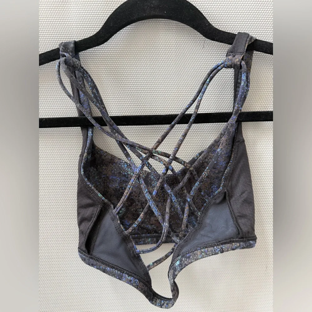 Lululemon Energy Bra Blue Splatter Strappy Back Size 4